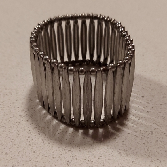 2/15$ Stretchy Bracelet - Picture 3 of 4